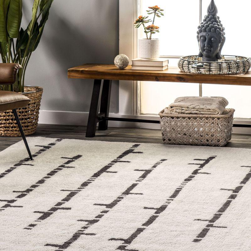 Nuloom Avril Machine Washable Stripe Wool Indoor Area Rug