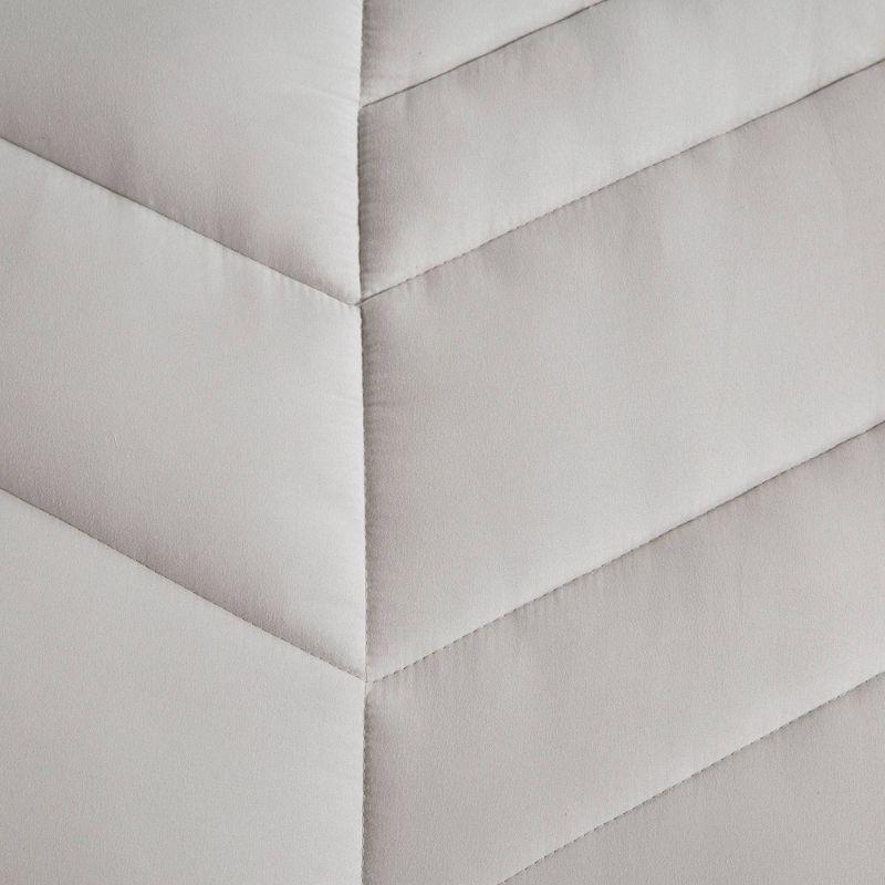 Intelligent Design Remy Quilted Chevron Comforter Set