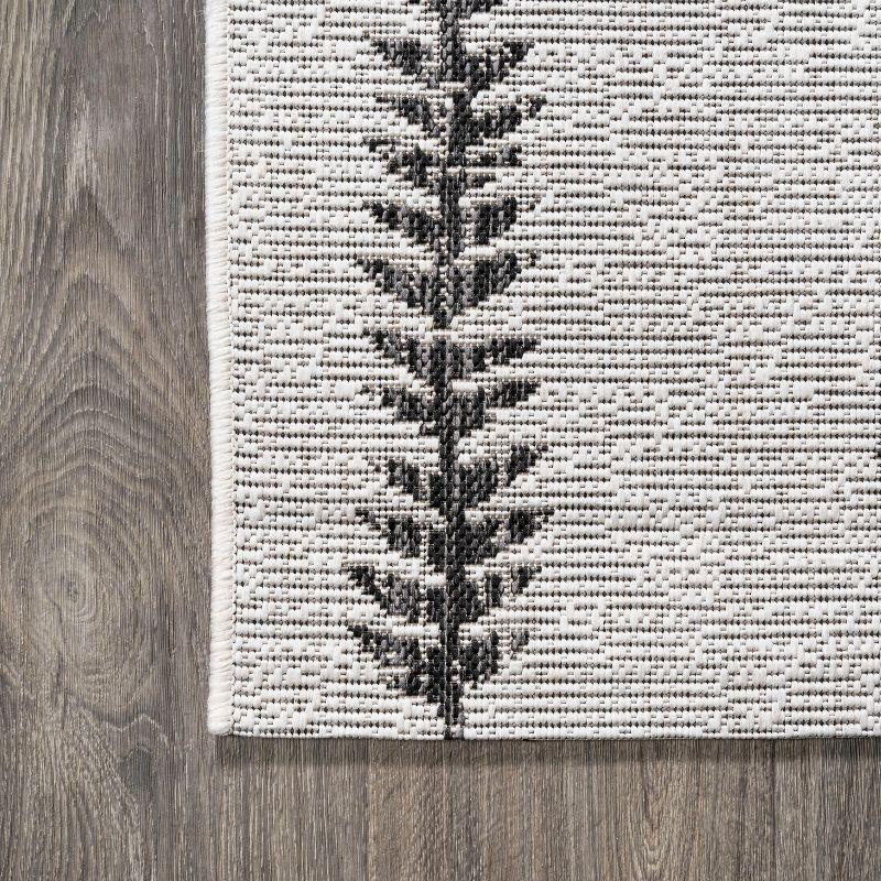 Derya Diamond Trellis Indoor/Outdoor Area Rug - JONATHAN Y