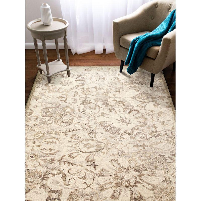 Elegant Ivory Floral Hand-Tufted Wool Area Rug 3'6" x 5'6"