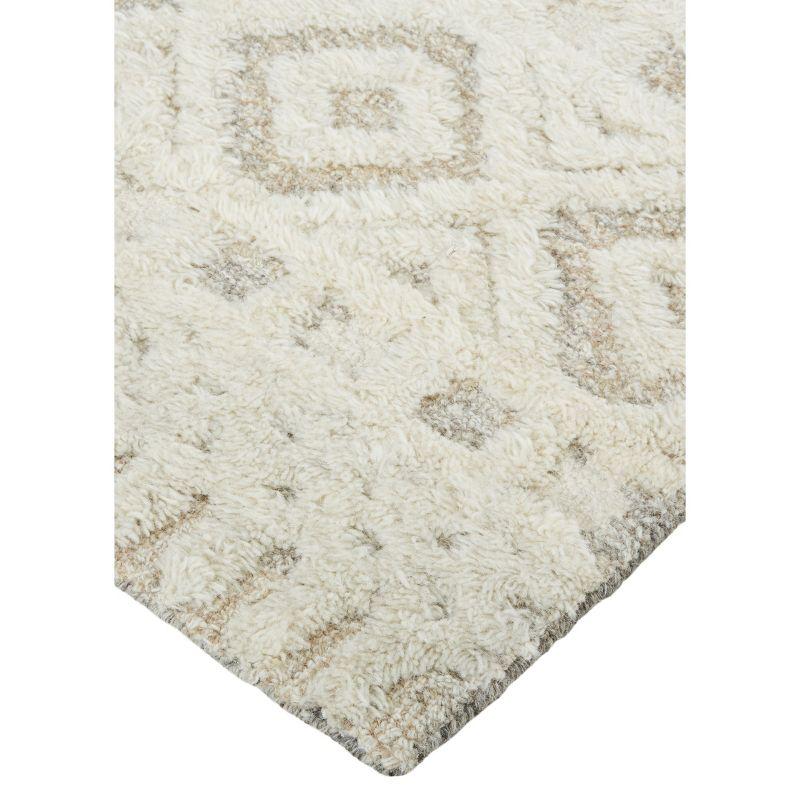 Anica Transitional Diamond Ivory/Tan Area Rug