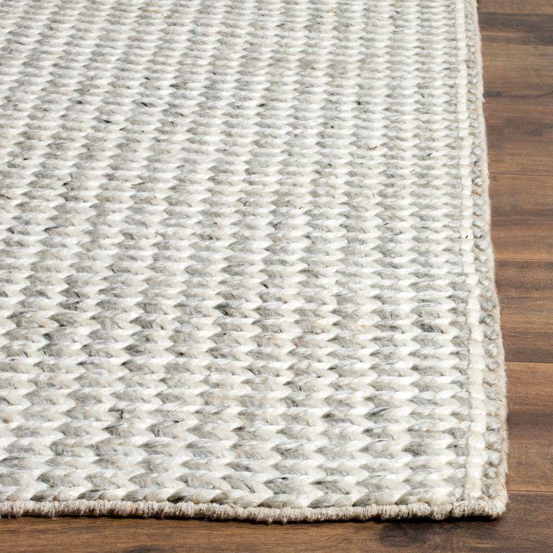 Ivory and Silver Hand-Tufted Wool Runner Rug - 27" x 18"