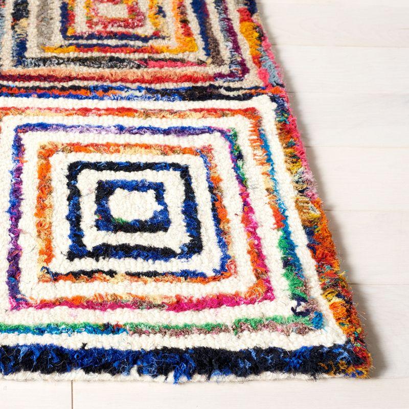 Handmade Multicolor Wool and Cotton Tufted Round Rug