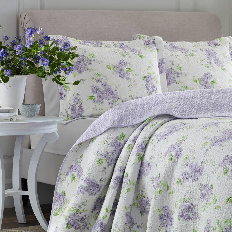 Lilac Wisteria and Green Leaves Reversible Cotton Quilt Set, Full/Queen