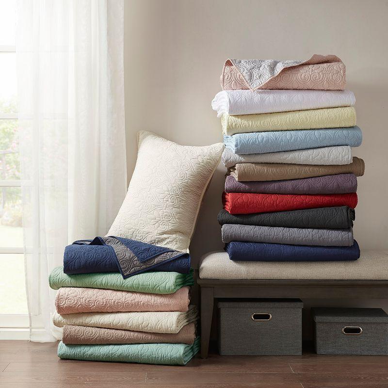 Madison Park Quebec Reversible Quilt Set