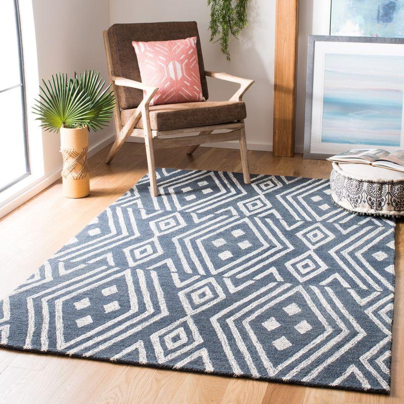 Handmade Tufted Blue Wool & Viscose 5'x8' Rectangular Area Rug