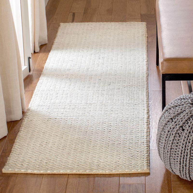 Ivory and Silver Hand-Tufted Wool Runner Rug - 27" x 18"