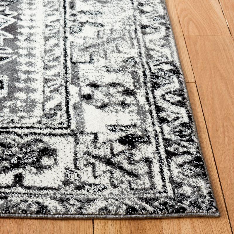 Vintage Hamadan VTH211 Power Loomed Indoor Area Rug - Grey/Ivory - 6'7"x6'7" - Safavieh