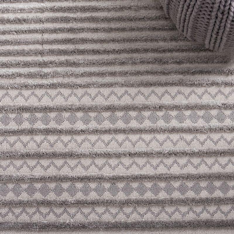 Urban URB214 Power Loomed Area Rug  - Safavieh