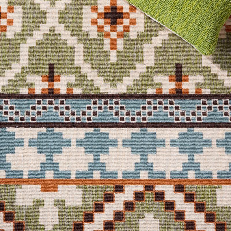 Veranda VER097 Power Loomed Indoor/Outdoor Area Rug - Green/Terracotta - 5'3"x5'3" - Safavieh.
