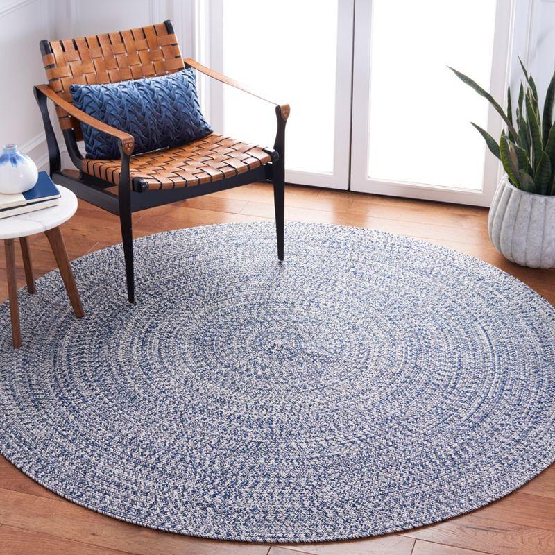 Handwoven Textured Braided Round Rug in Dark Blue/Ivory, 6' Diameter