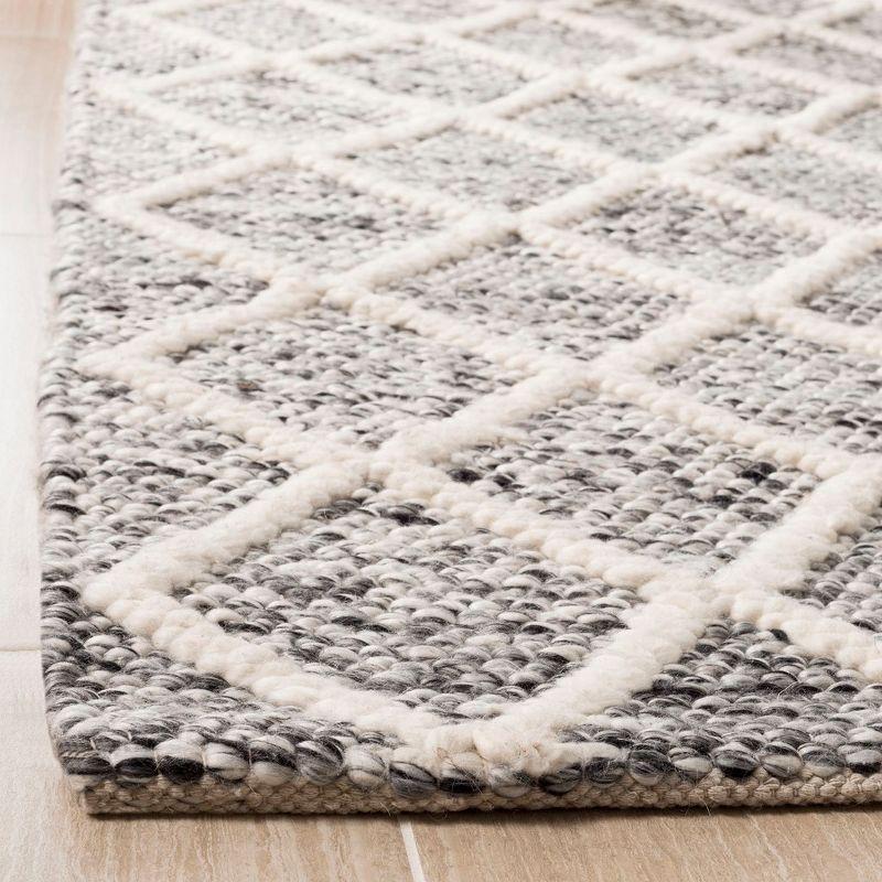 Ivory and Black Hand-Tufted Wool Geometric Area Rug 2' x 3'