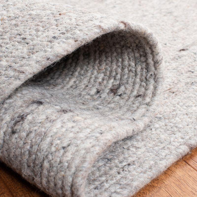 Braided BRD901 Hand Woven Indoor Area Rug - Light Grey - 8'x10' Oval - Safavieh
