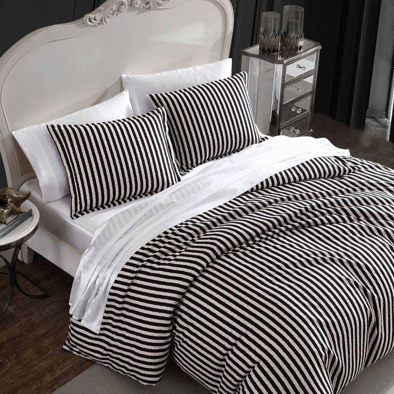 Betsey Johnson Betsey Johnson Wonderland Stripe Black Reversible Duvet Cover Set