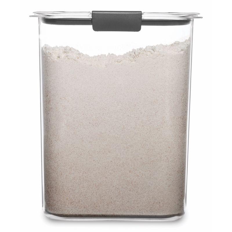 Rubbermaid Brilliance 16 cup Pantry Airtight Food Storage Container: BPA-Free, Clear Plastic, Freezer & Dishwasher-Safe