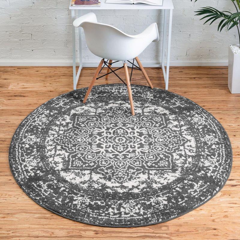 Unique Loom 5' 3 x 5' 3 Round Dark Gray Richmond Medallion Area Rug
