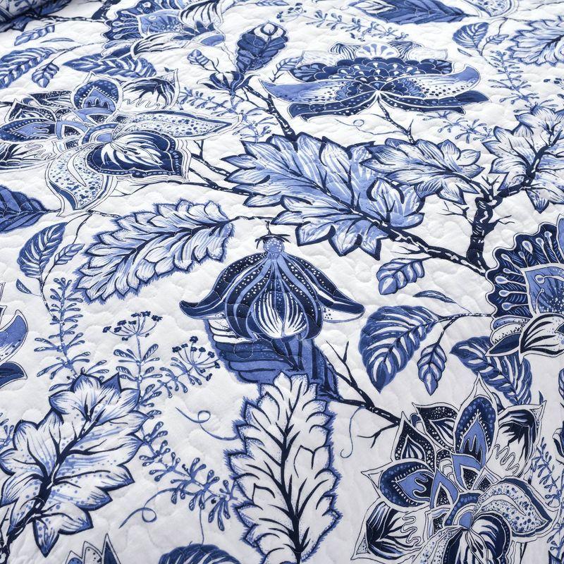 Cynthia Jacobean Blue 320 TC Reversible 3 Piece Quilt Set