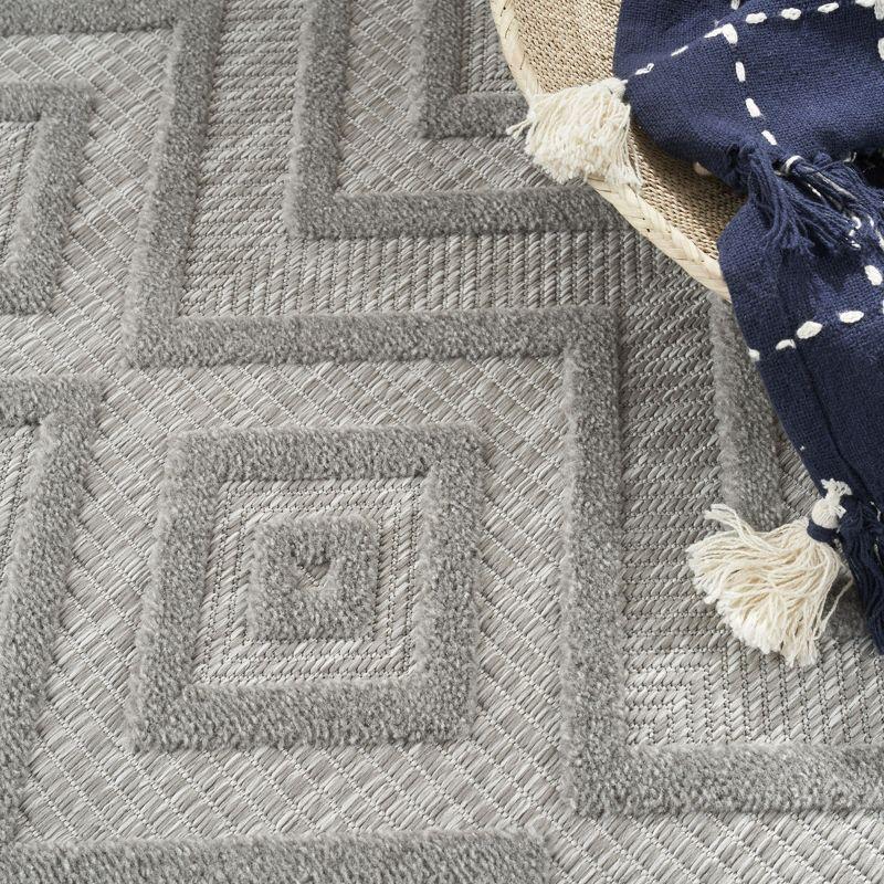 Nourison Versatile Diamond Geometric Flatweave Indoor Outdoor Area Rug Silver Grey 6' x 9'