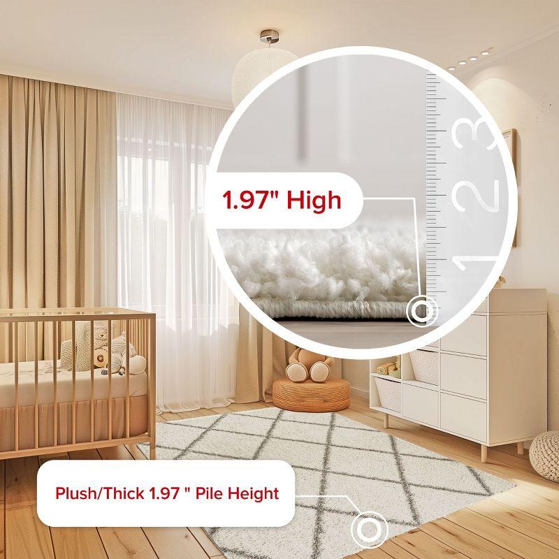 Nuloom Tess Trellis 5 Square Shag Indoor Area Rug for Living Room Bedroom Dining Room Nursery, White/Grey