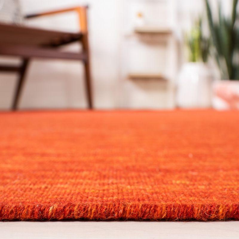 Kilim KLM850 Hand Loomed Area Rug - Red/Rust - 4'x6' - Safavieh