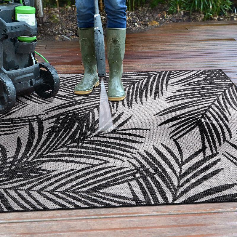 Tropical Floral Black Synthetic 5' x 7' Easy-Care Outdoor Rug