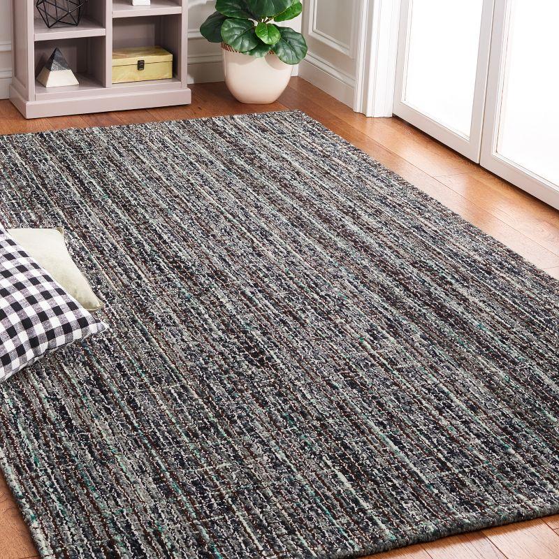 Handmade Abstract Gray Wool Square Area Rug - 4' x 6'