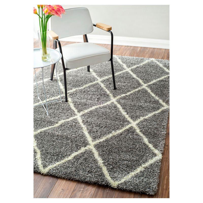 nuLOOM Diamond Shag Rug