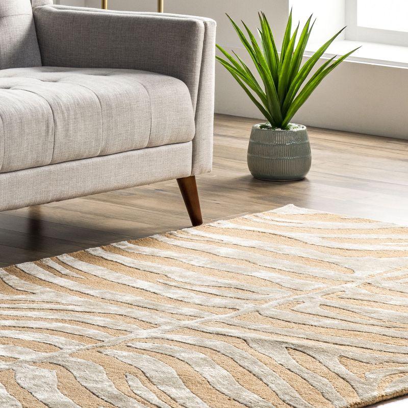 Nuloom Hand Tufted Plush Zebra Indoor Area Rug