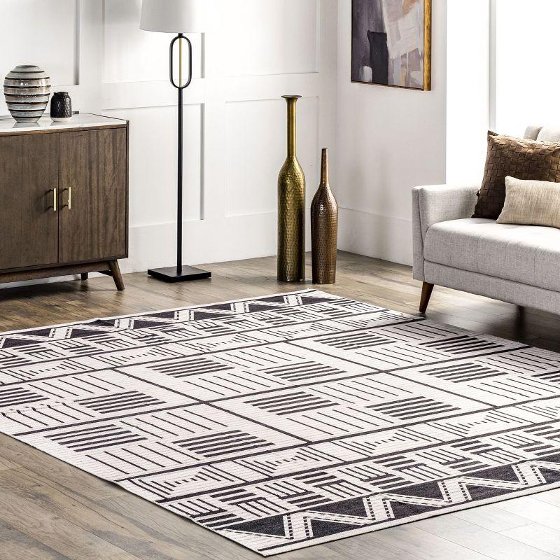 Nuloom Evia Stripes Machine Washable Indoor Area Rug