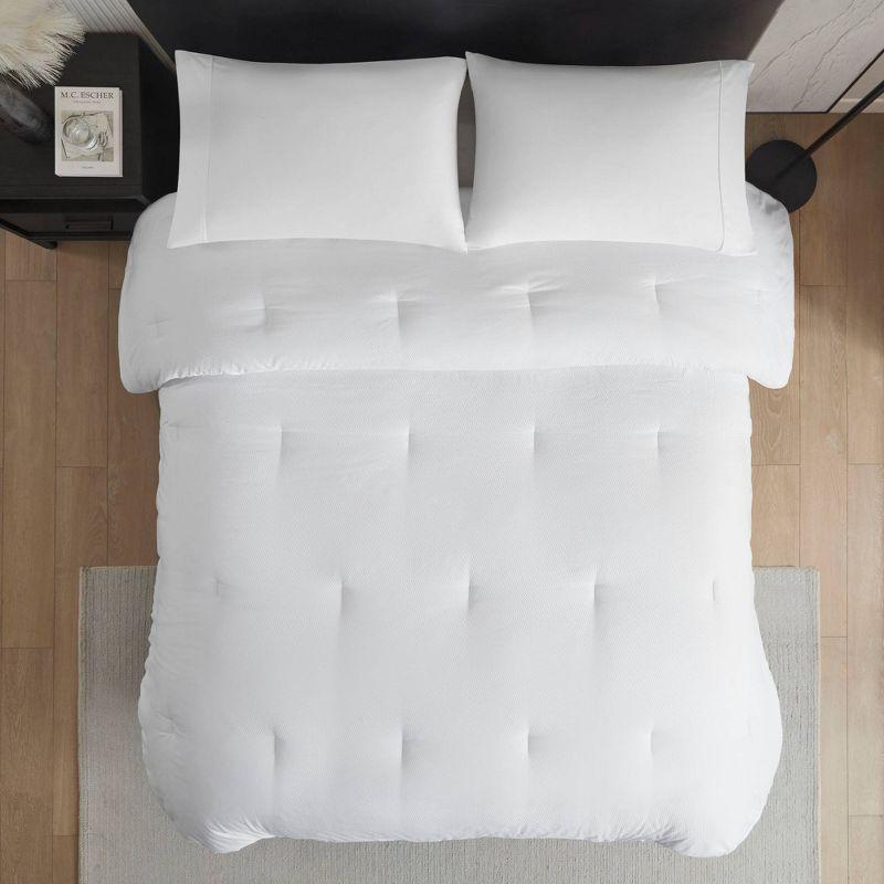 White Full Microfiber Down Alternative Bedspread