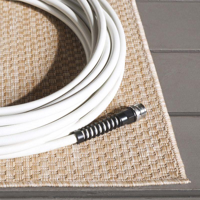 Safavieh Beach House Performance Solid Color Rug