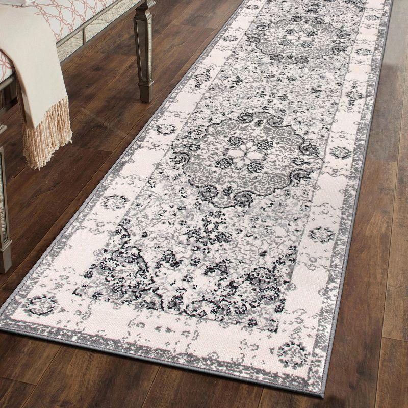 World Rug Gallery Vintage Oriental Distressed Medallion Area Rug