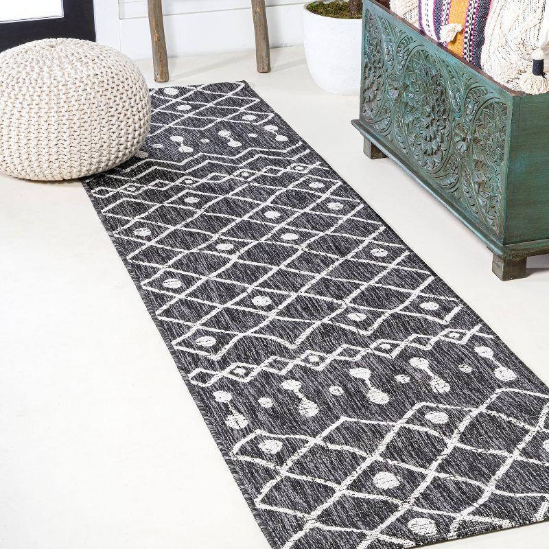 Black and Ivory Geometric Bohemian Indoor/Outdoor Rug