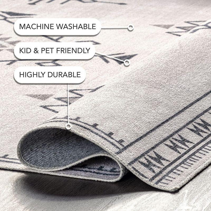 Nuloom Evalyn Southwestern Machine Washable Indoor Area Rug