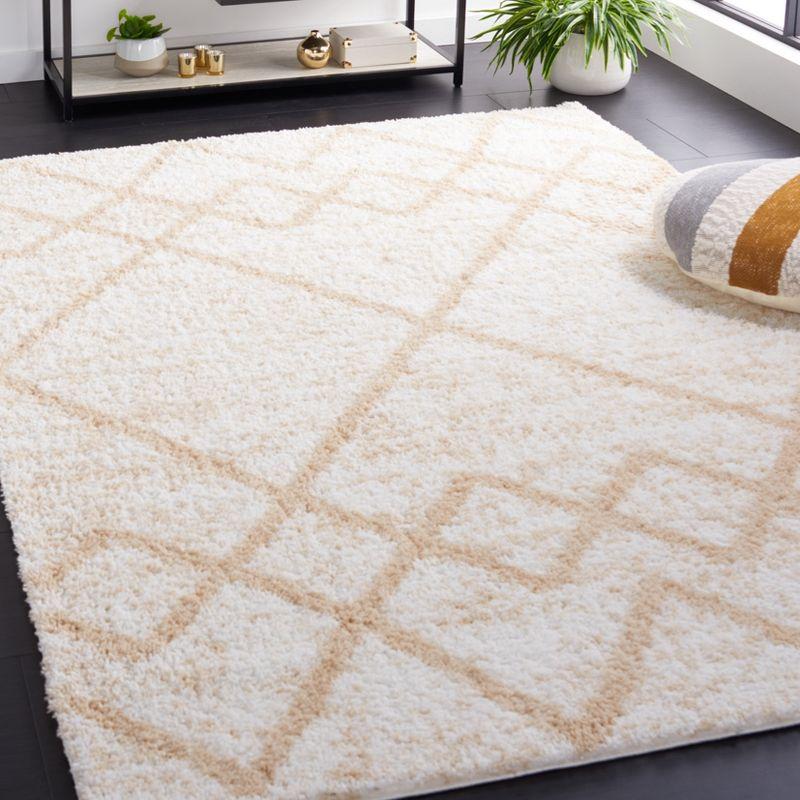 Berber Shag BER574 Power Loomed Indoor Area Rug - Ivory/Beige - 5'5"x7'7" - Safavieh