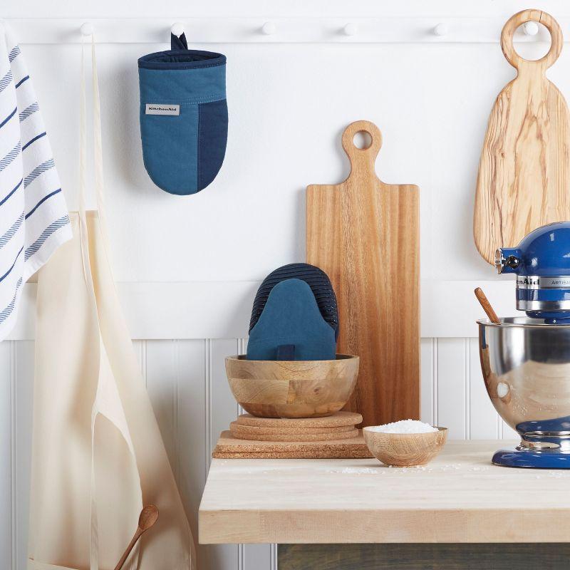 KitchenAid® KitchenAid Beacon Mini 2-Piece Oven Mitt (Set of 2)