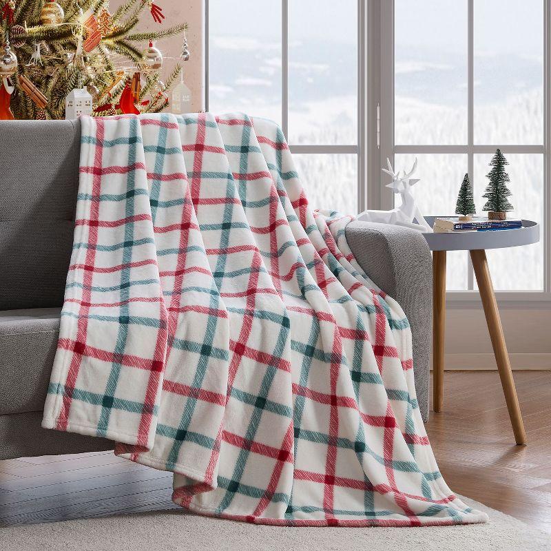 Kate Aurora Holiday Classics Christmas Plaid & Ultra Plush Accent Throw Blanket - 50 in. W x 60 in. L