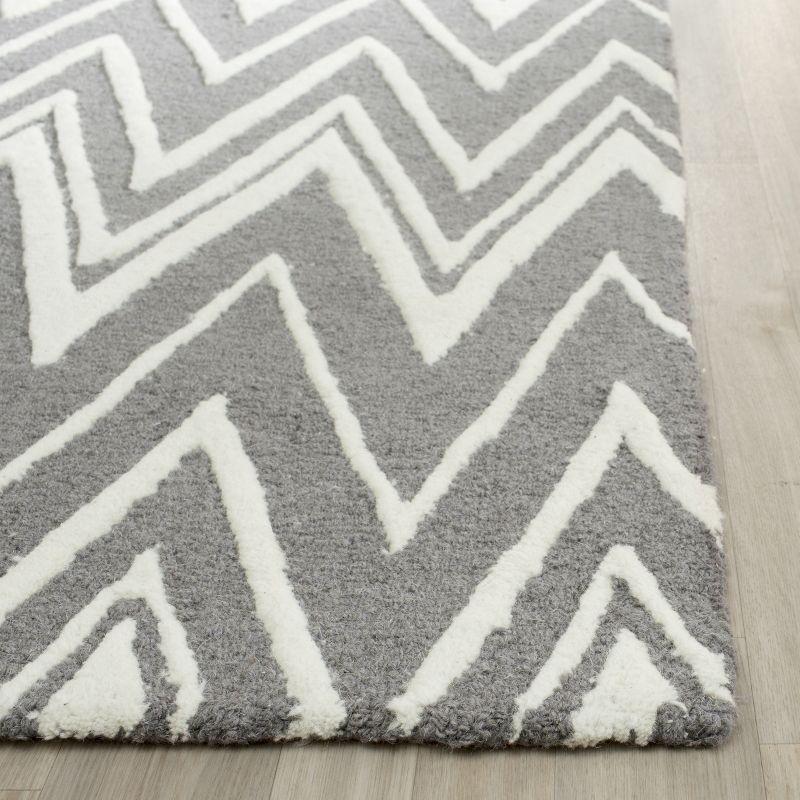 Cambridge CAM711 Tufted Indoor Runner Rug - Dark Grey/Ivory - 2'6"x6' - Safavieh