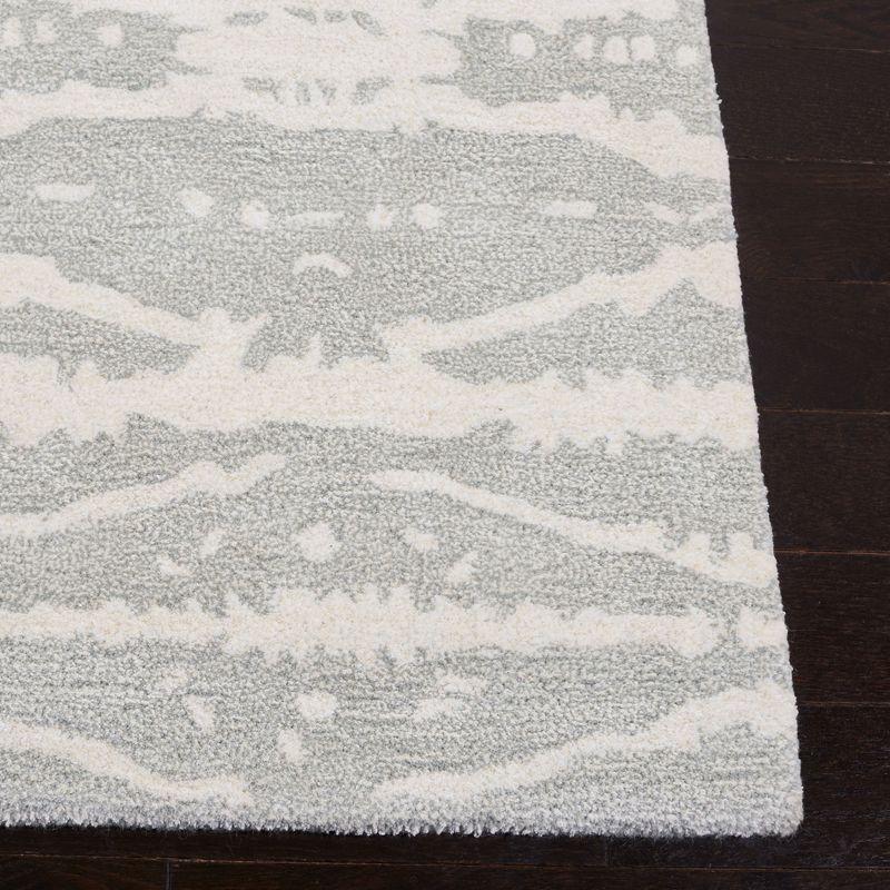 Soho SOH656 Hand Tufted Area Rug - Light Grey/Ivory - 7'6"x9'6" - Safavieh.