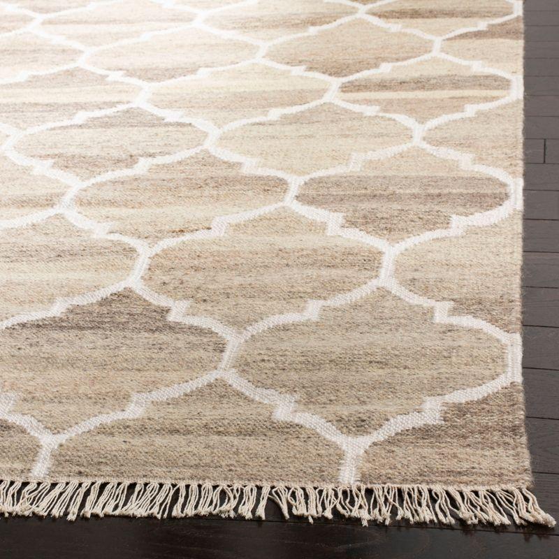 Handmade Gray Wool and Viscose Geometric Area Rug