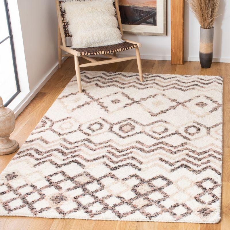 Ivory Hand-Knotted Wool Shag Area Rug, 4' x 6'