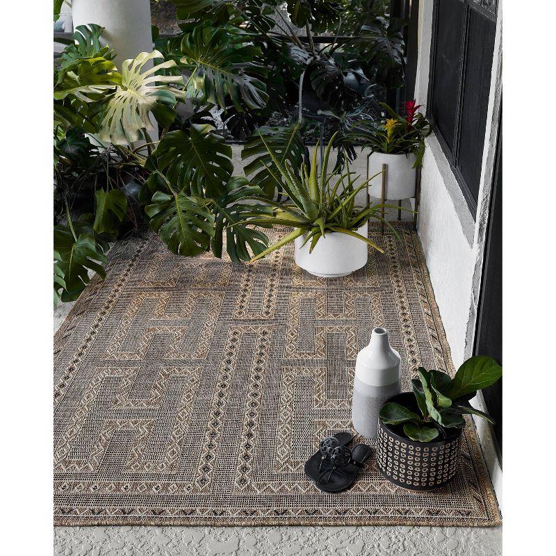 Momeni Hampton Gian Machine Loomed Indoor/Outdoor Rug Natural