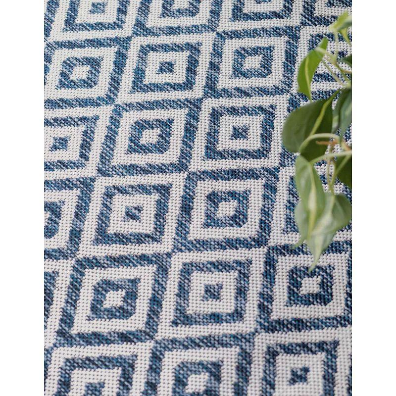 Blue Geometric Easy-Care Outdoor Rug 5' x 7'