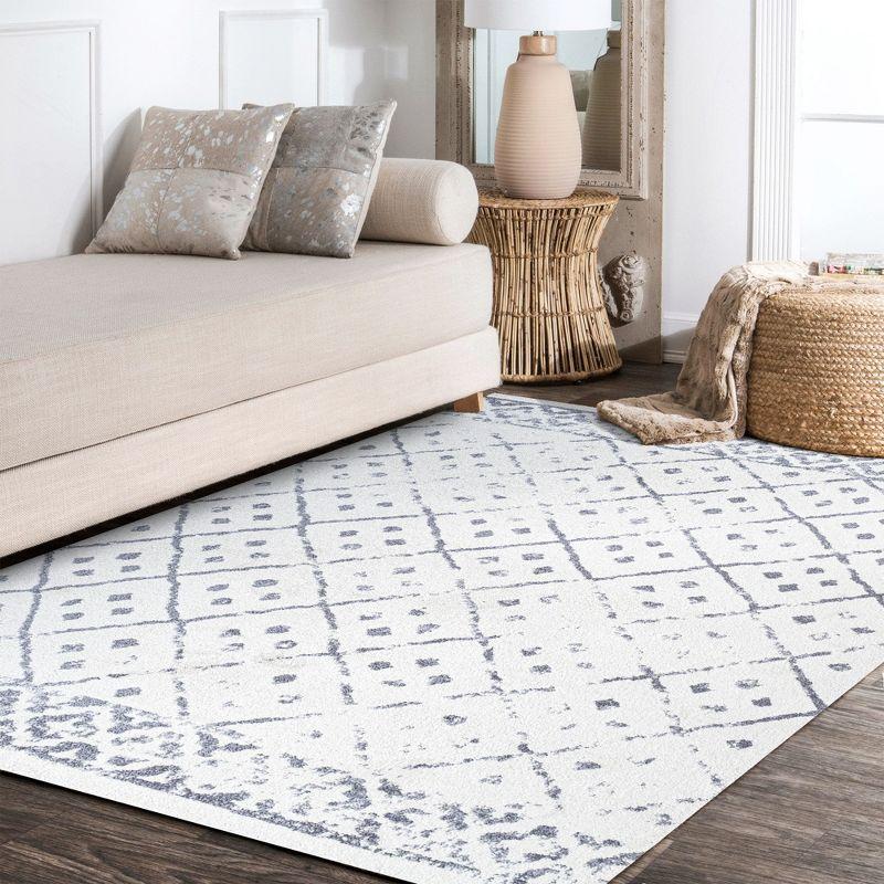8'x 10' Juba Moroccan Geometric Diamond Area Rug, Ivory/Gray - JONATHAN Y