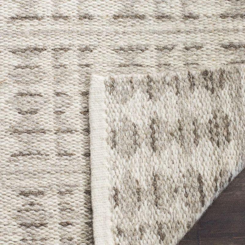 Kilim KLM350 Hand Woven Area Rug - Ivory/Light Grey - 5'x8' - Safavieh