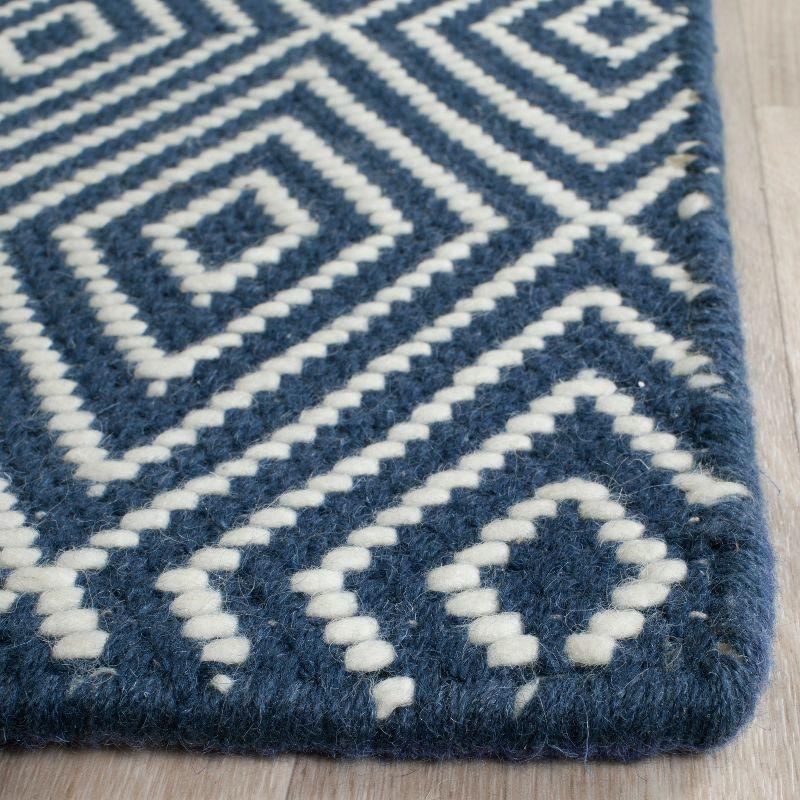 Wilton WIL715 Hand Hooked Indoor Area Rug - Navy/Ivory - 8'x10' - Safavieh