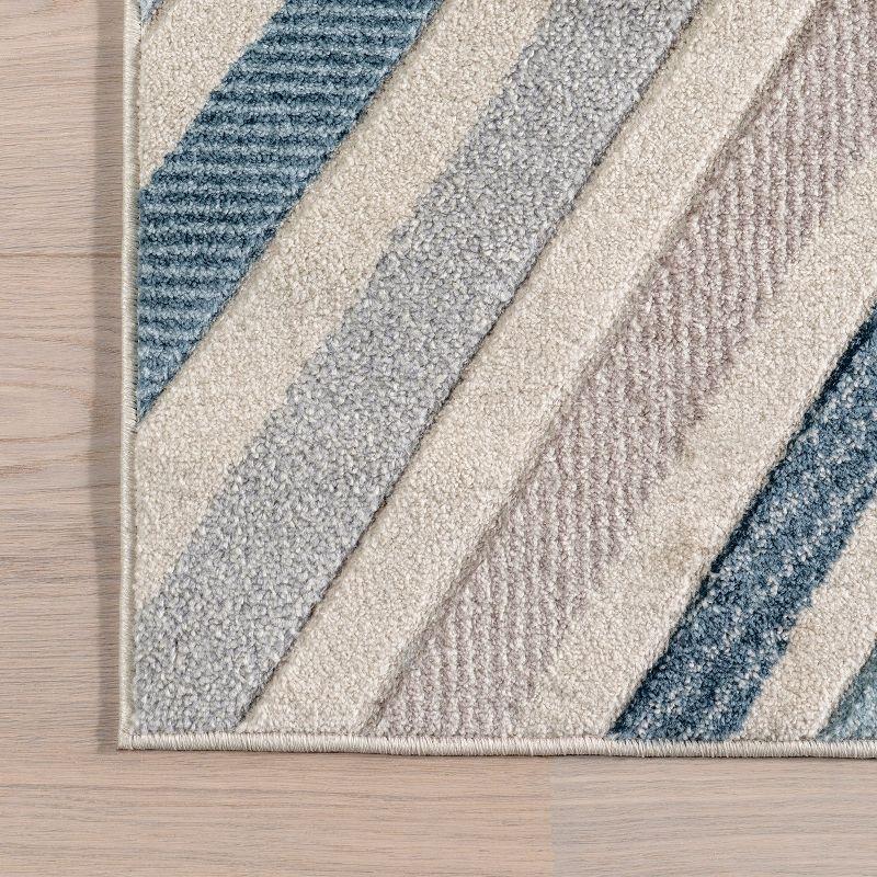 Nuloom Neveah Contemporary Chevron Indoor Area Rug