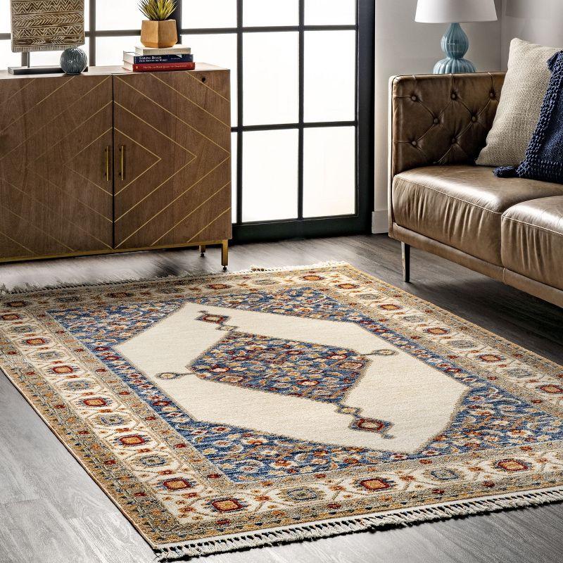 Nuloom Halley Floral Cardinal Medallion Indoor Area Rug, 3' x 5'