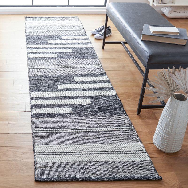 Striped Kilim STK506 Hand Woven Area Rug  - Safavieh