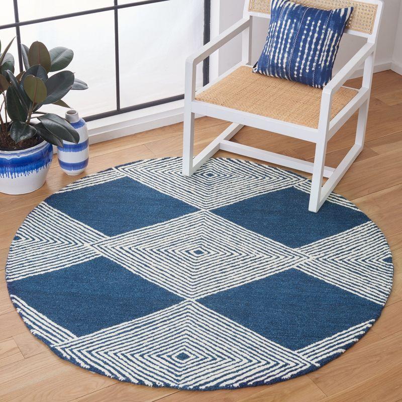 Micro-Loop MLP618 Hand Tufted Indoor Rug - Safavieh